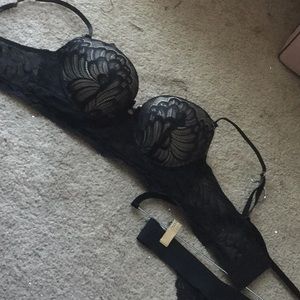 Very pretty lace bra
